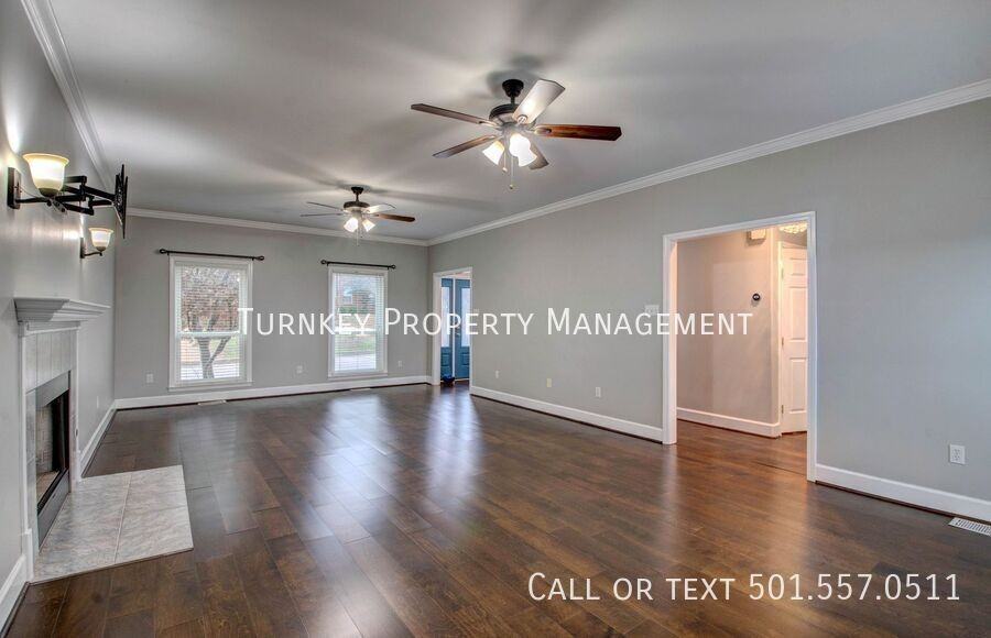 4314 Old Oak Dr - Photo 2 of 40