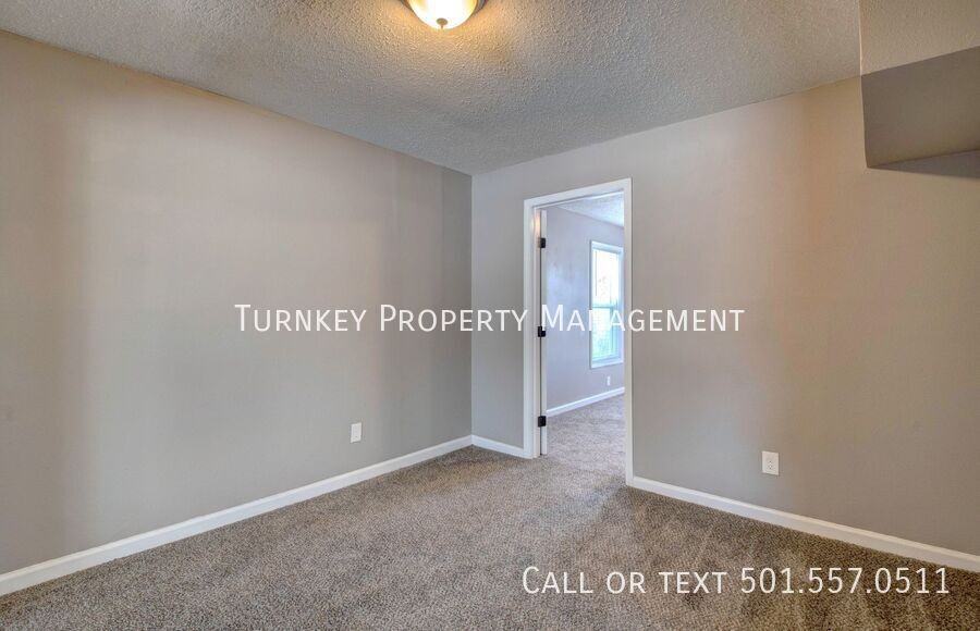 1412 Washington St - Photo 5 of 22