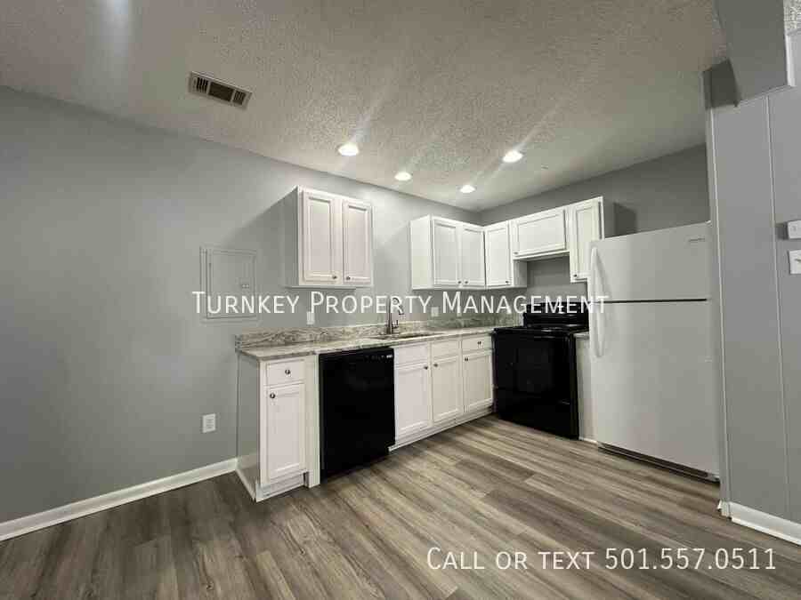 222 W 23rd St #5 - Photo 3 of 6