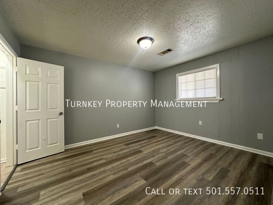 222 W 23rd St #5 - Photo 4 of 6