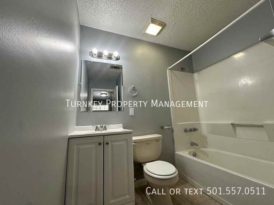 222 W 23rd St #5 - Photo 6 of 6