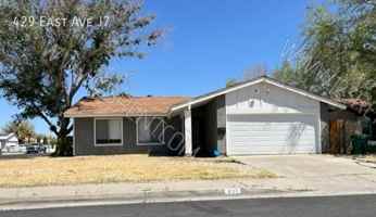 featured image of 429 E Avenue J7