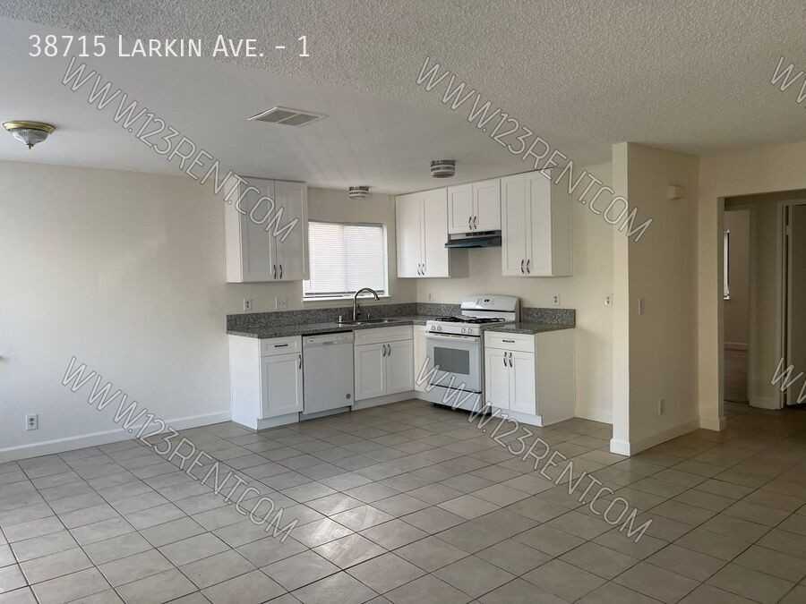 38715 Larkin Ave #1 - Photo 3 of 14