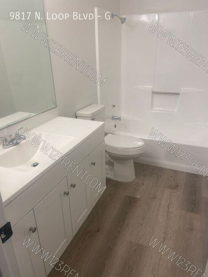 9817 N Loop Blvd #G - Photo 6 of 9