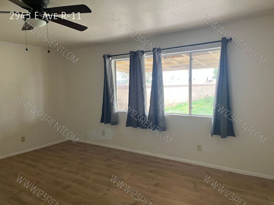 2945 E Avenue R11 - Photo 7 of 14