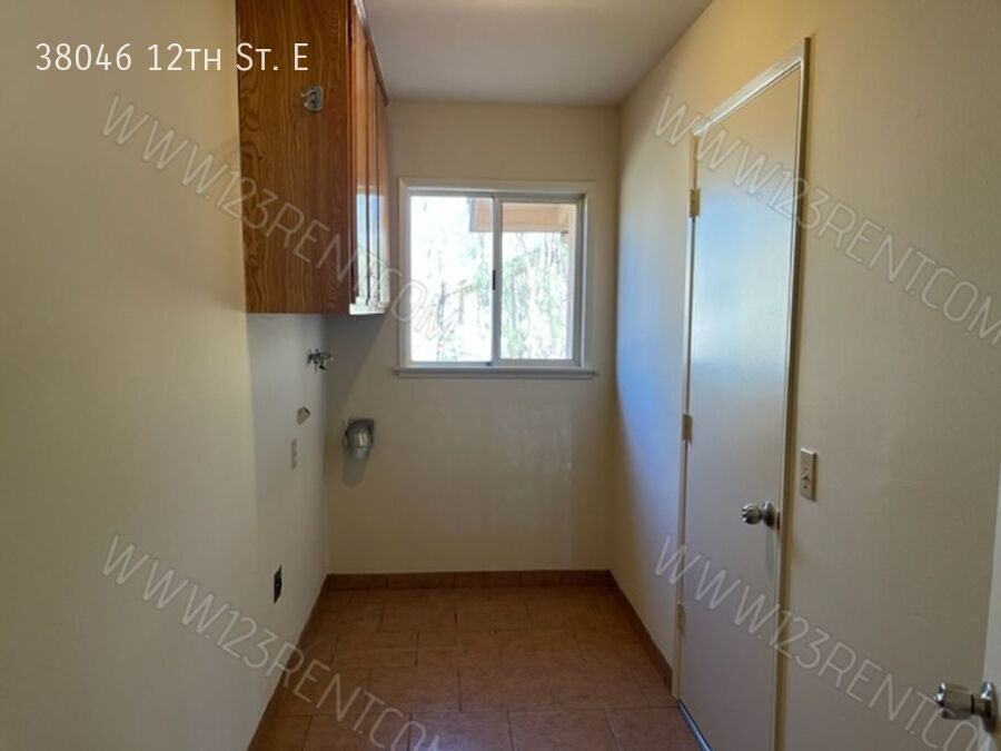 38046 12th St E - Photo 7 of 16