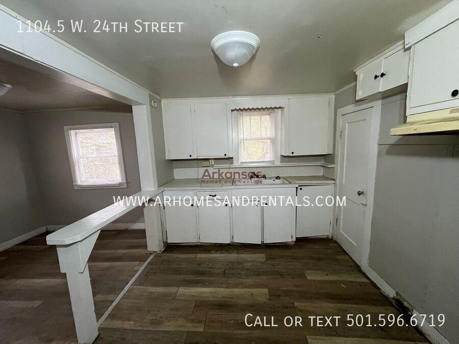 W 24th St - Photo 4 of 8