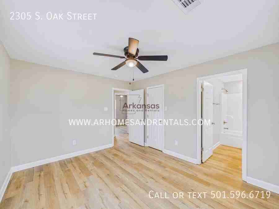 2305 S Oak St - Photo 6 of 12