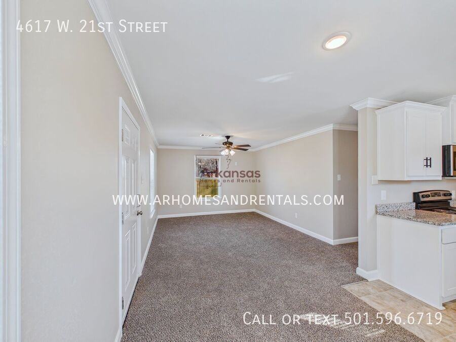 4617 W 21st St - Photo 3 of 13