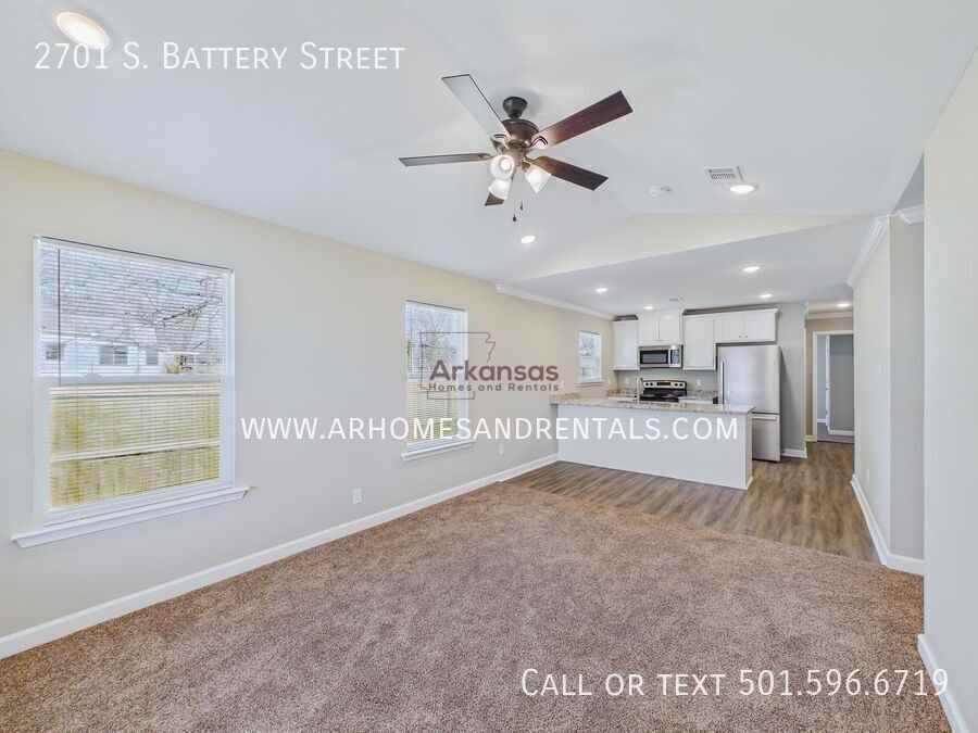 2701 S Battery St - Photo 3 of 12