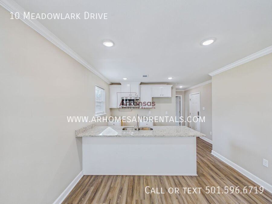 10 Meadowlark Dr - Photo 4 of 12