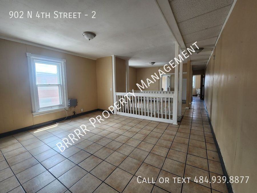 902 N 4th St #2 - Photo 5 of 17