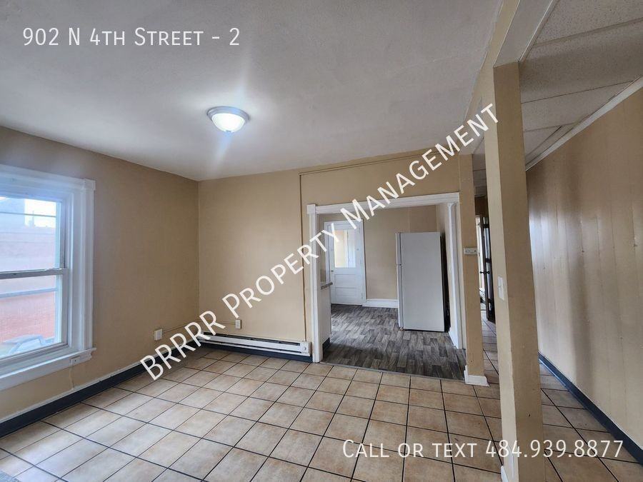 902 N 4th St #2 - Photo 7 of 17
