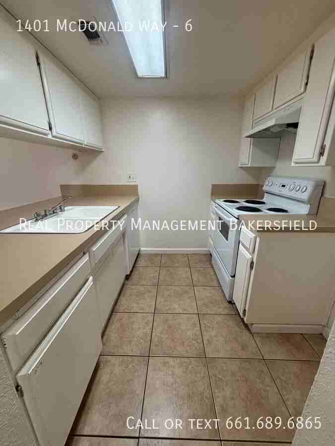 1401 Mcdonald Way #6 - Photo 6 of 21