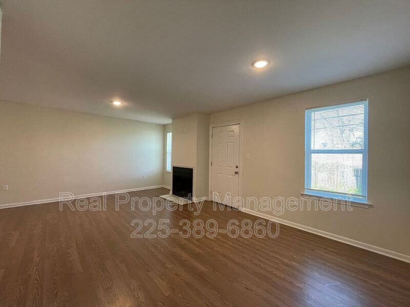 7743 Bles Ave #1B - Photo 6 of 19