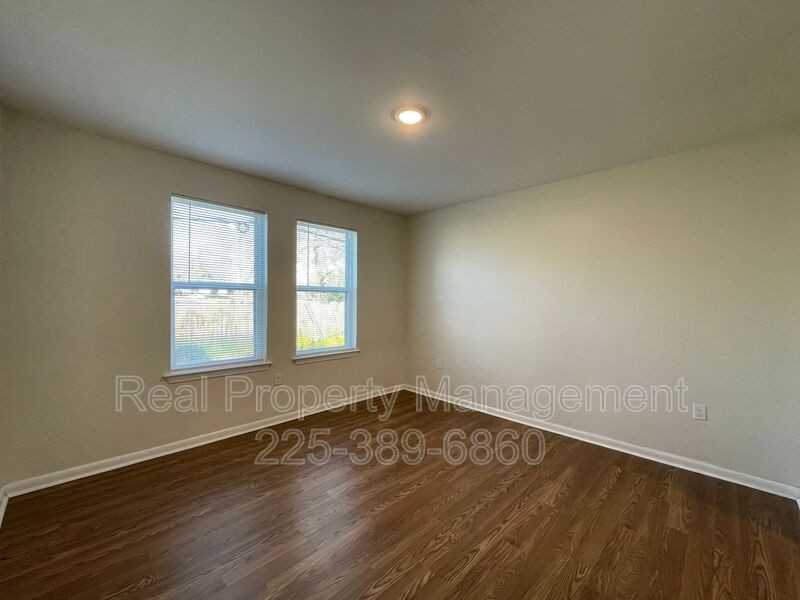 7743 Bles Ave #1B - Photo 7 of 19