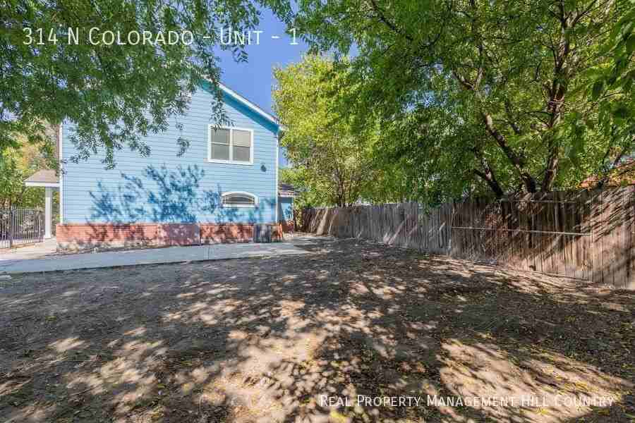 314 N Colorado St #1 - Photo 4 of 19