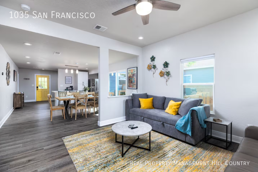 1035 San Francisco - Photo 3 of 20