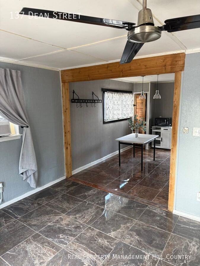 137 Dean St - Photo 3 of 15