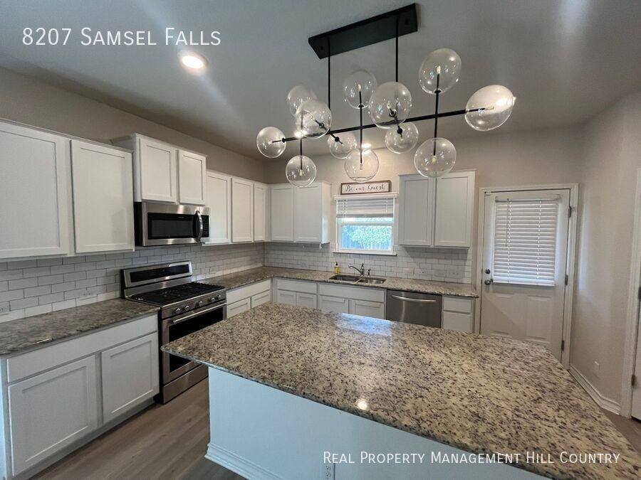 8207 Samsel Fls - Photo 6 of 19