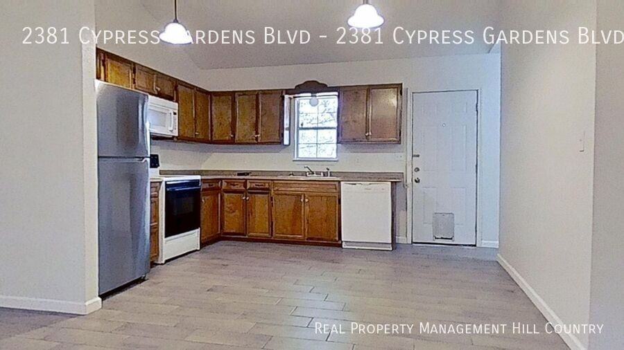 2381 Cypress Gardens Blvd - Photo 6 of 27