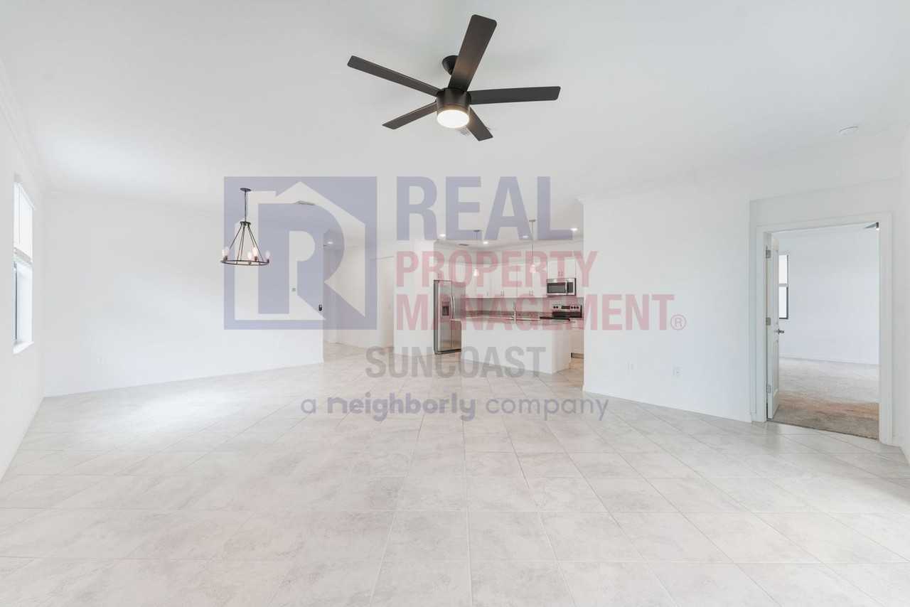 11160 Balfour St - Photo 7 of 27