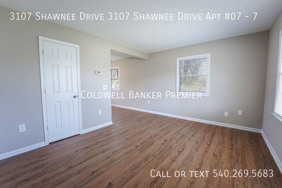 SHAWNEE DRIVE 3107 SHAWNEE & #7 - Photo 2 of 13