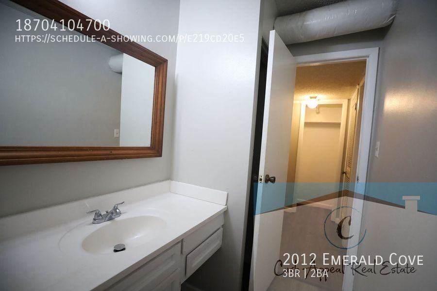 2012 Emerald Cv - Photo 2 of 20