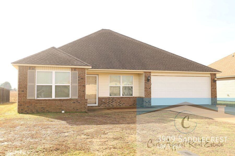 3909 Saddlecrest Dr - Photo 2 of 20