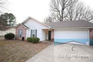 featured image of 905 Sandino Dr