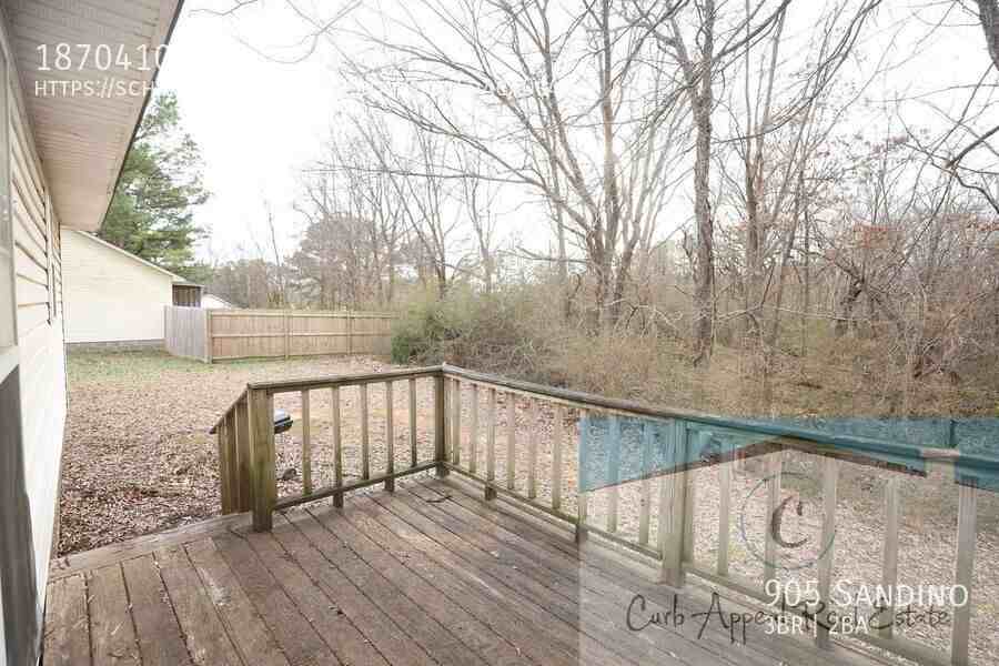 905 Sandino Dr - Photo 2 of 20