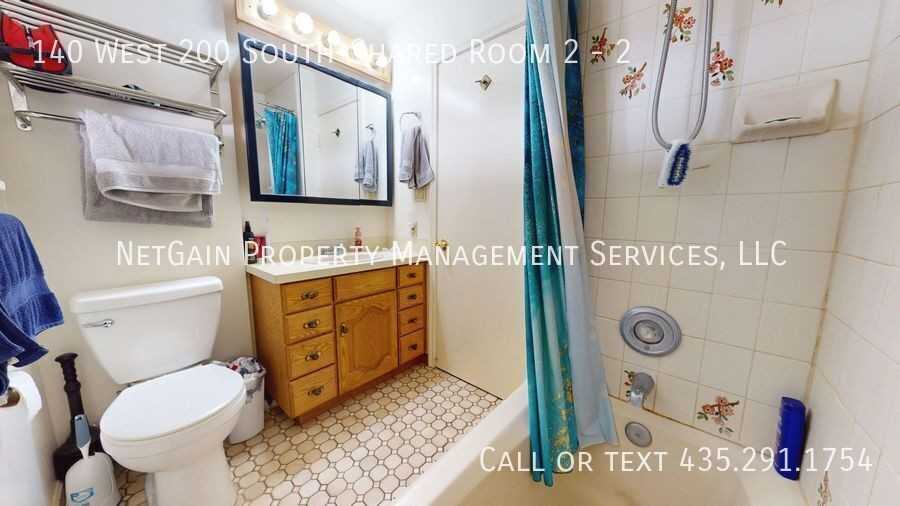 140 140 West 200 South-Shared Room 2 #2 - Photo 7 of 19