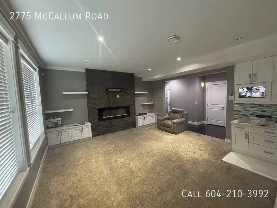 2775 Mccallum Rd - Photo 6 of 18