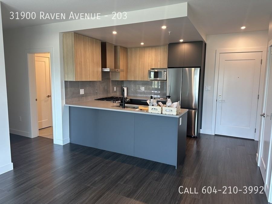 31900 Raven Ave #203 - Photo 3 of 11