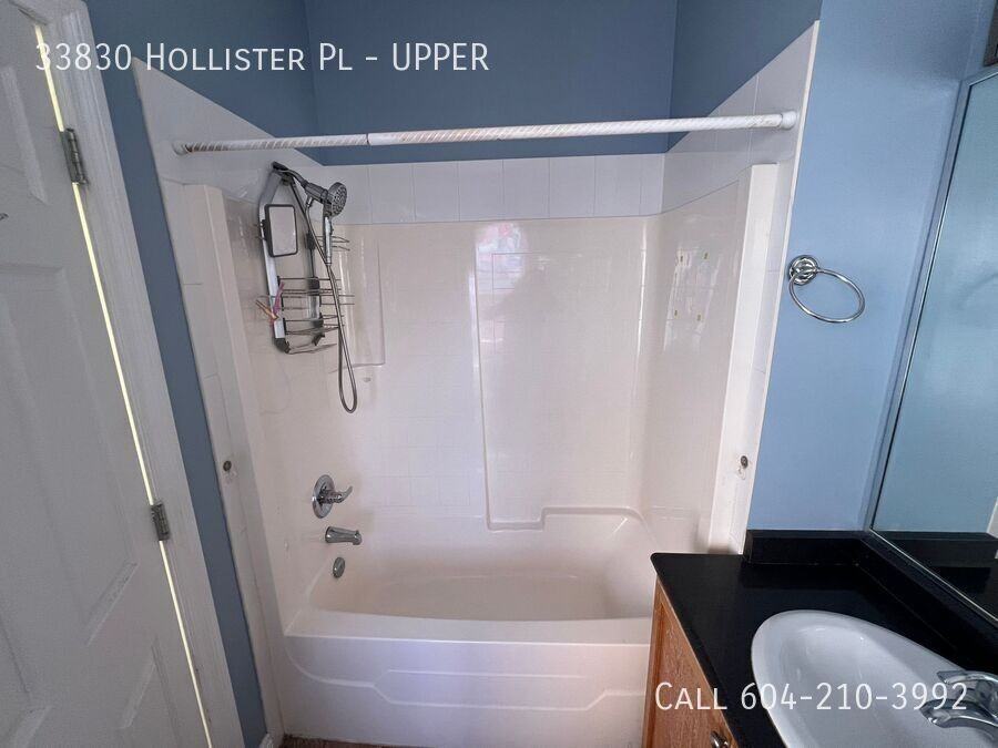 33830 Hollister Pl - Photo 6 of 12