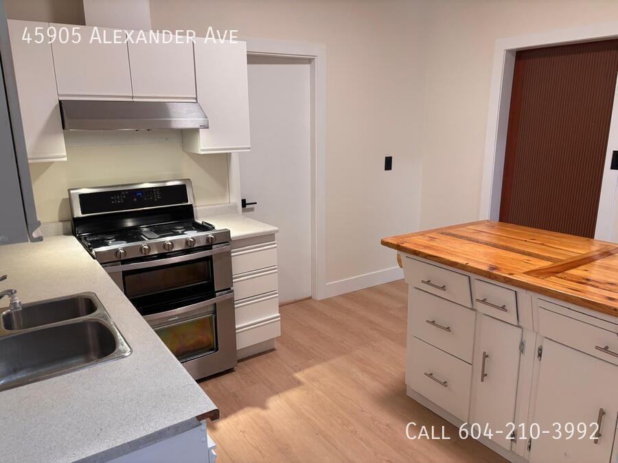 45905 Alexander Ave - Photo 2 of 11