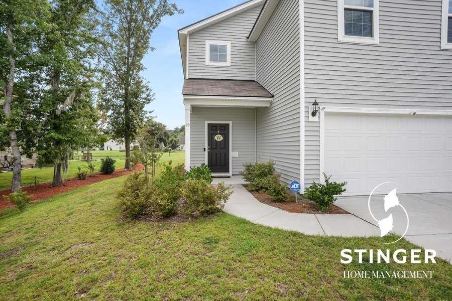 19 Seneca Way - Photo 3 of 30