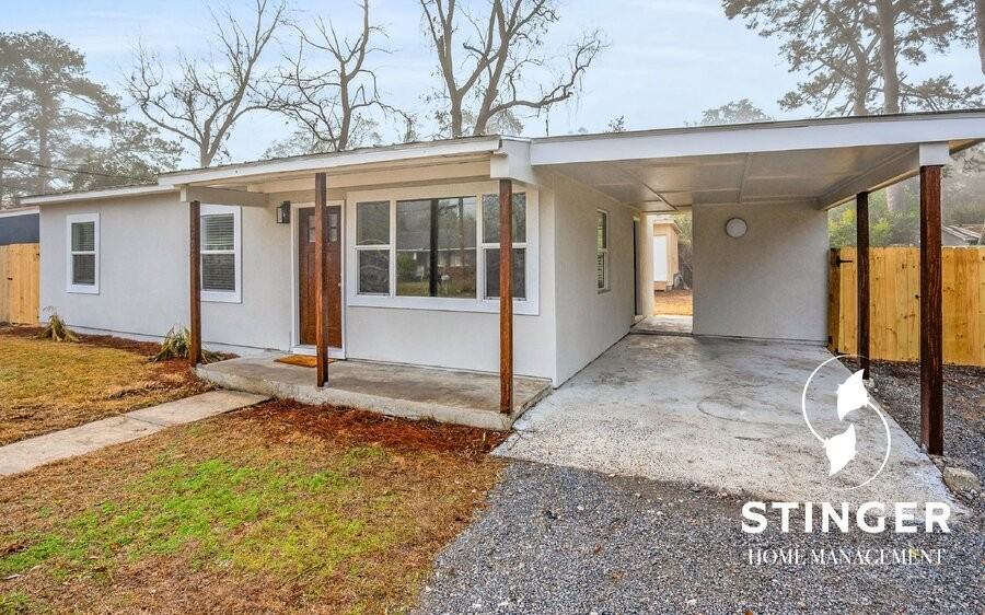 2908 2nd St - Photo 2 of 20