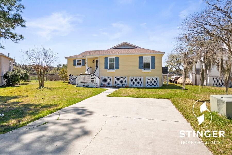 2927 Waters Edge Ct - Photo 4 of 38