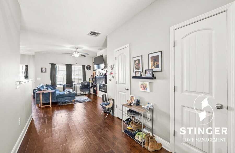 332 Dante Cir - Photo 4 of 29