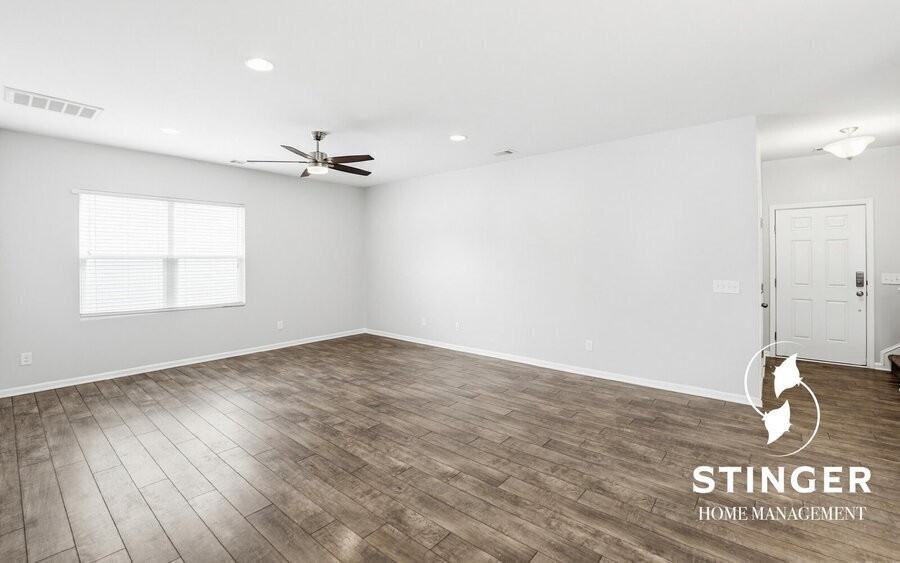 4 Burley Ln - Photo 5 of 39