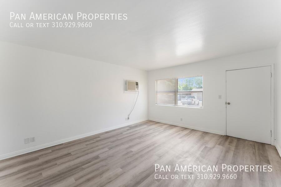540 W D St #C - Photo 3 of 27