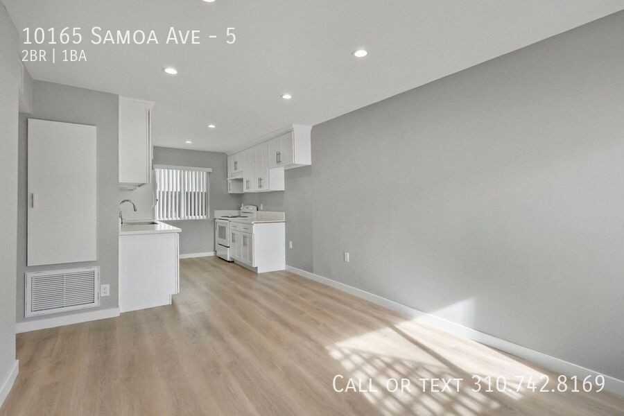 10165 Samoa Ave #5 - Photo 3 of 34