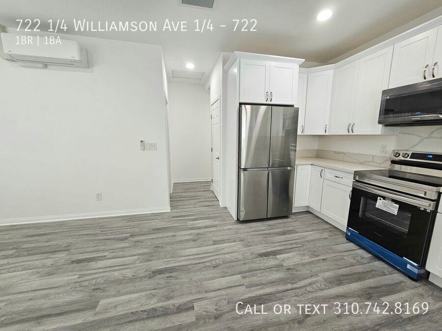 722 1/4 Williamson Ave #722 - Photo 4 of 13