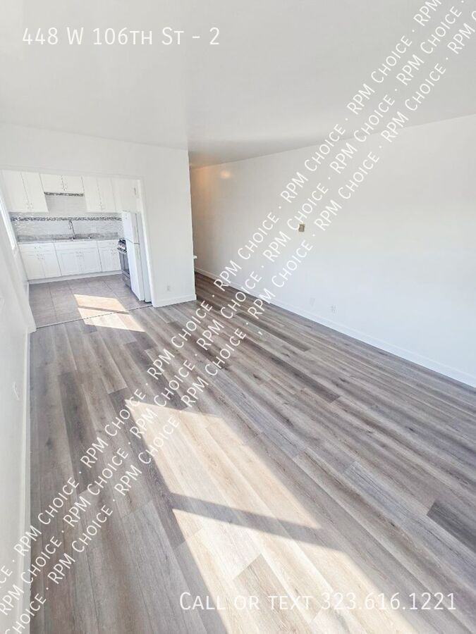 448 W 106th St #2 - Photo 3 of 18