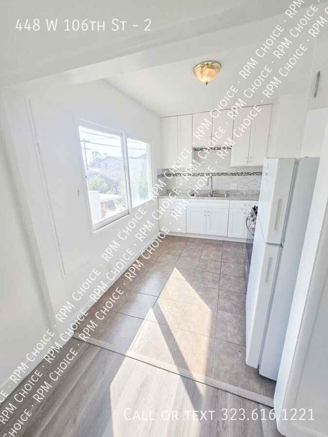 448 W 106th St #2 - Photo 5 of 18