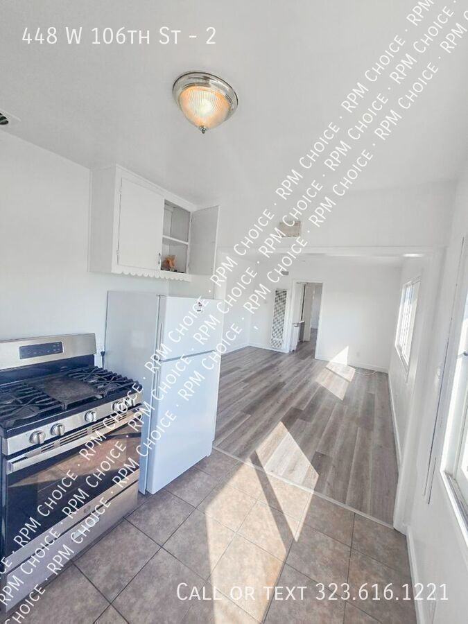 448 W 106th St #2 - Photo 7 of 18