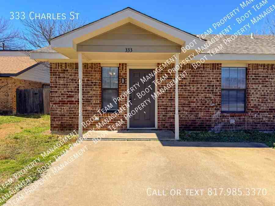 333 Charles St - Photo 2 of 23