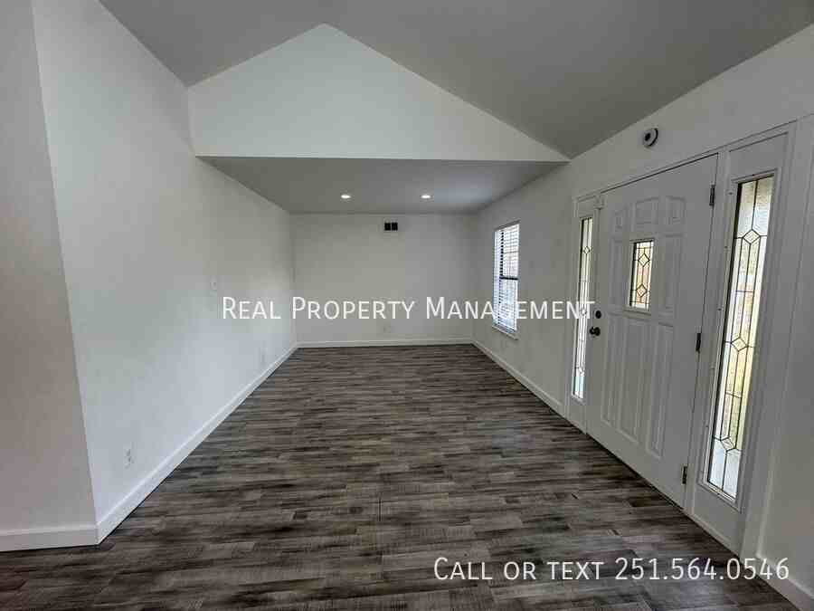 6017 Mission Hills Ct - Photo 3 of 18