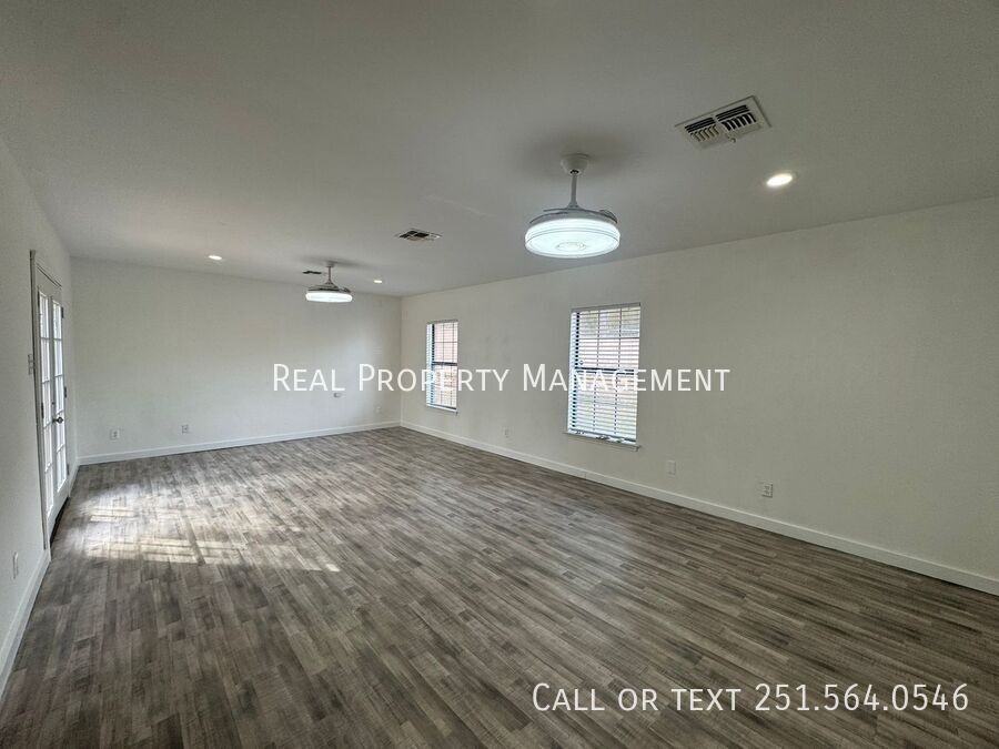 6017 Mission Hills Ct - Photo 6 of 18